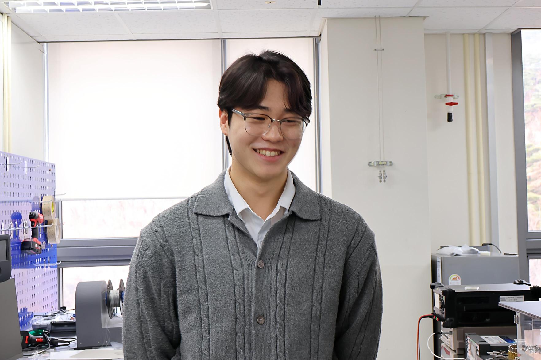 Junhyeong Seo
